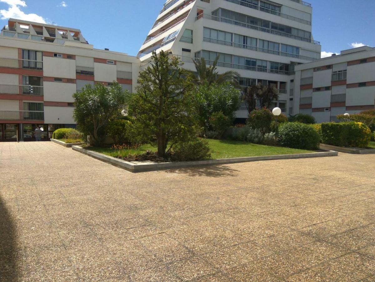 Studio Avec Piscine A 2 Pas De La Plage Ла-Гранд-Мот Экстерьер фото