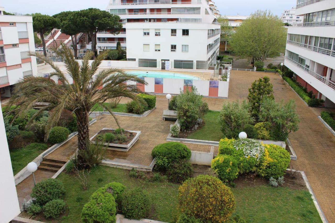 Studio Avec Piscine A 2 Pas De La Plage Ла-Гранд-Мот Экстерьер фото